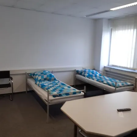 Gästehaus Elmenhorst bei Warnemünde Hostal *