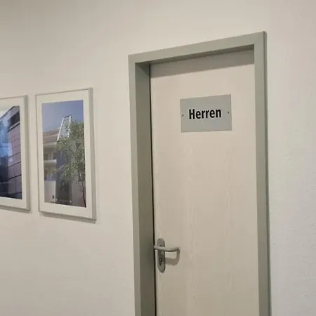 Gaestehaus Elmenhorst Bei Warnemuende * 罗斯托克